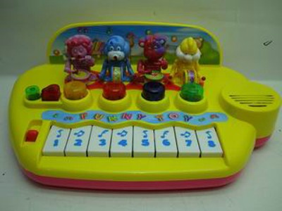 ELECTRONIC  ORGAN,