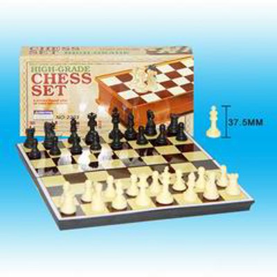 CHESS SET,