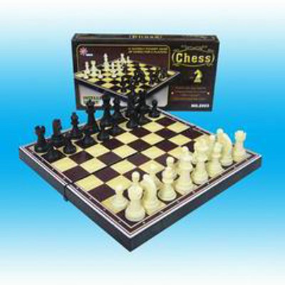 CHESS SET,