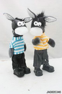 B/O SINGING AND DANCING PLUSH DOLL,