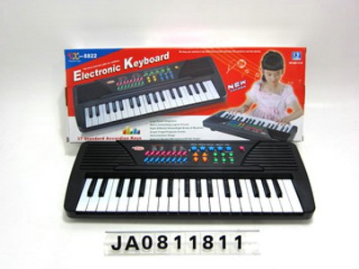 37 KEYBOARD ELECTRONIC ORGAN W/MUSIC,