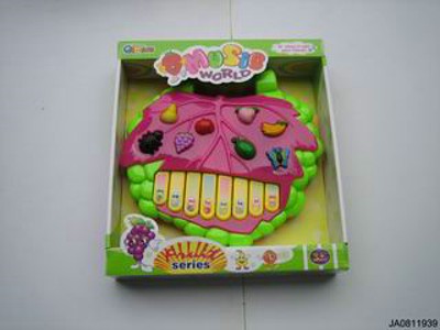ELECTRONIC ORGAN W/MUSIC,LIGHT,