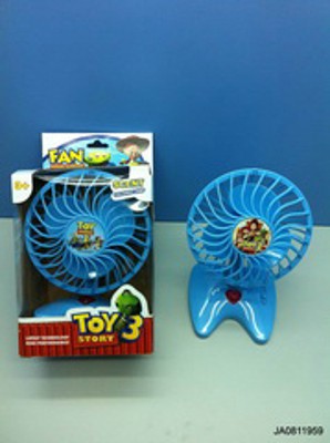 B/O FAN W/FLASH LIGHT,