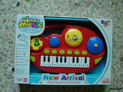 ELECTRONIC ORGAN W/LIGHT AND MUSIC,