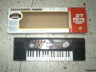 ELECRONIC ORGAN,