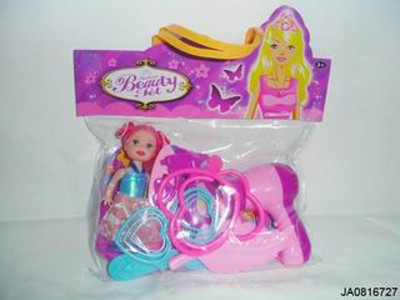 COSMETIC SET W/DOLL,