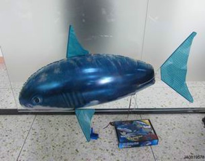 R/C FLYING FISH W/SOUND,
