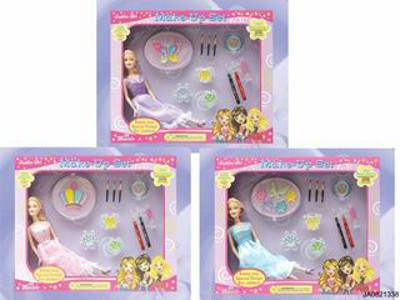 COSMETIC SET W/DOLL,