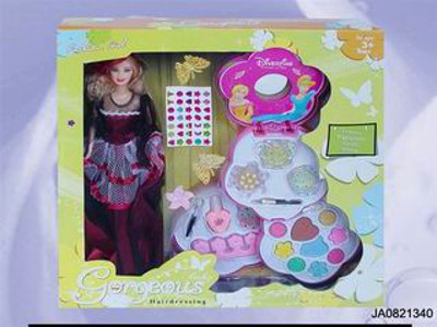 COSMETIC SET W/DOLL,