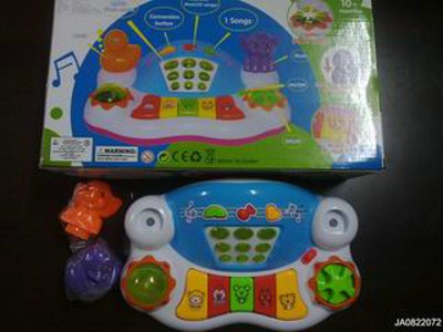 ELECTRONIC ORGAN W/MUSICMLIGHT,