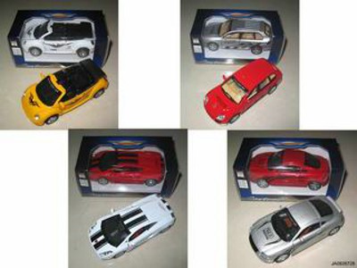 1:32 METAL PULL BACK CAR,