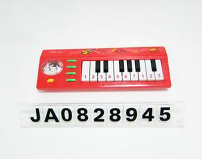 ELECTRONIC ORGAN W/MUSIC,
