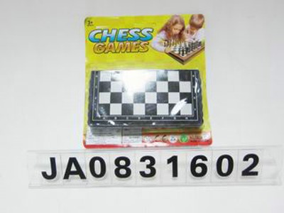 CHESS SET,