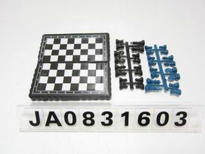 CHESS SET,