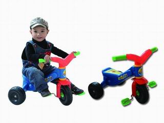 CHILDREN CAR,