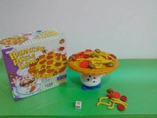 BALANCING PIZZA GAME,