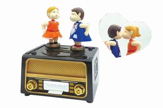 MUSIC BOX,