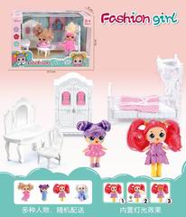 PLAY HOUSE DOLL W/LIGHT,