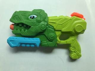 WATER GUN,