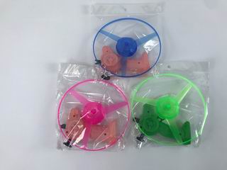 24CM PULLING UFO W/LIGHT,