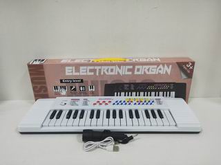 37 KEY ELECTRONIC ORGAN,