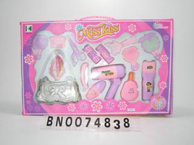 PRETTY SET. W/B,