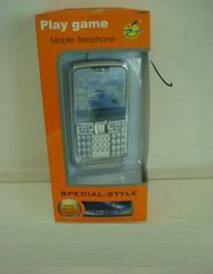 MOBLE PHONE W/BATTERY AND ROPE,
